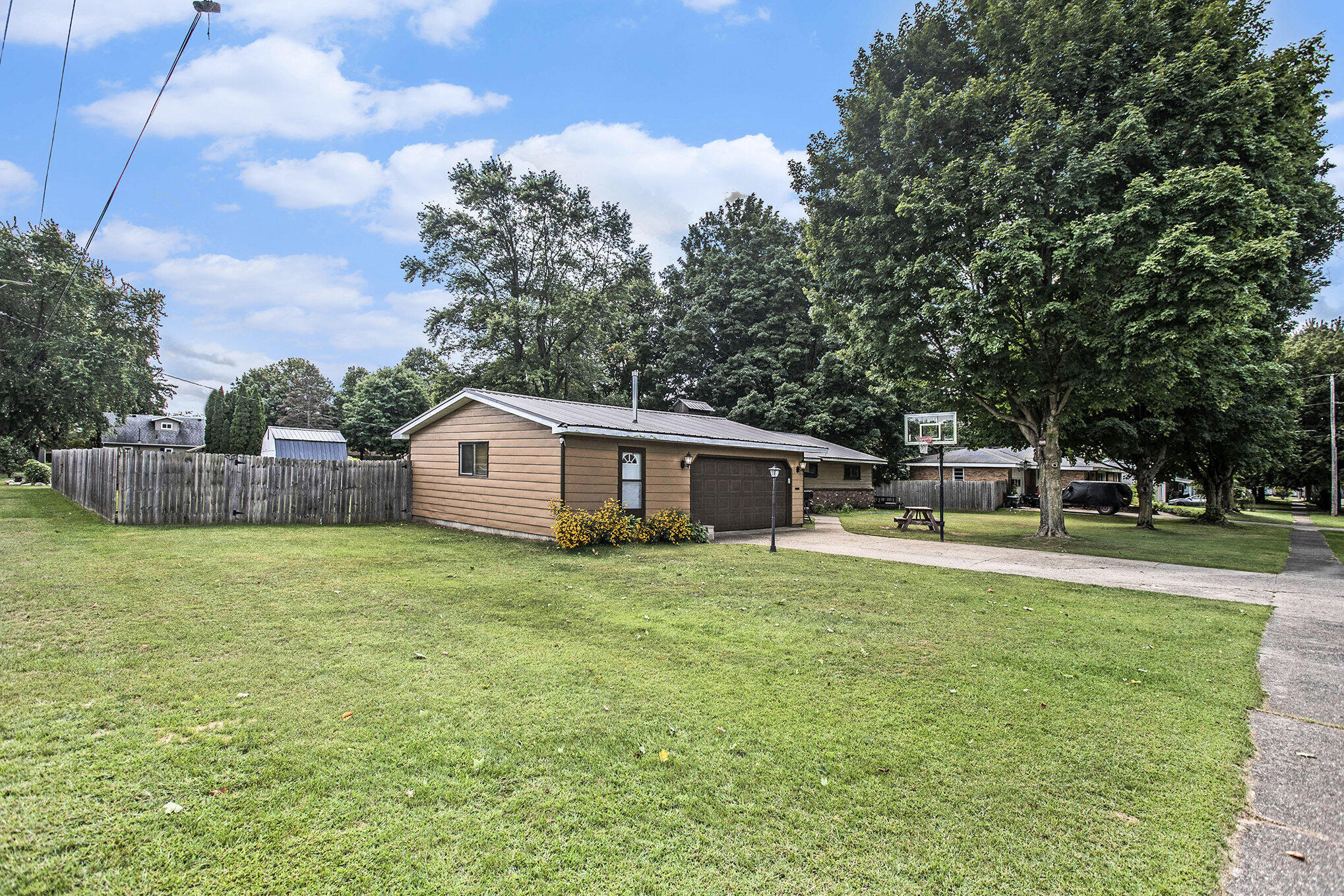 Constantine, Michigan 49042, United States, 3 Bedrooms Bedrooms, ,1 BathroomBathrooms,Residential,Pending,205587