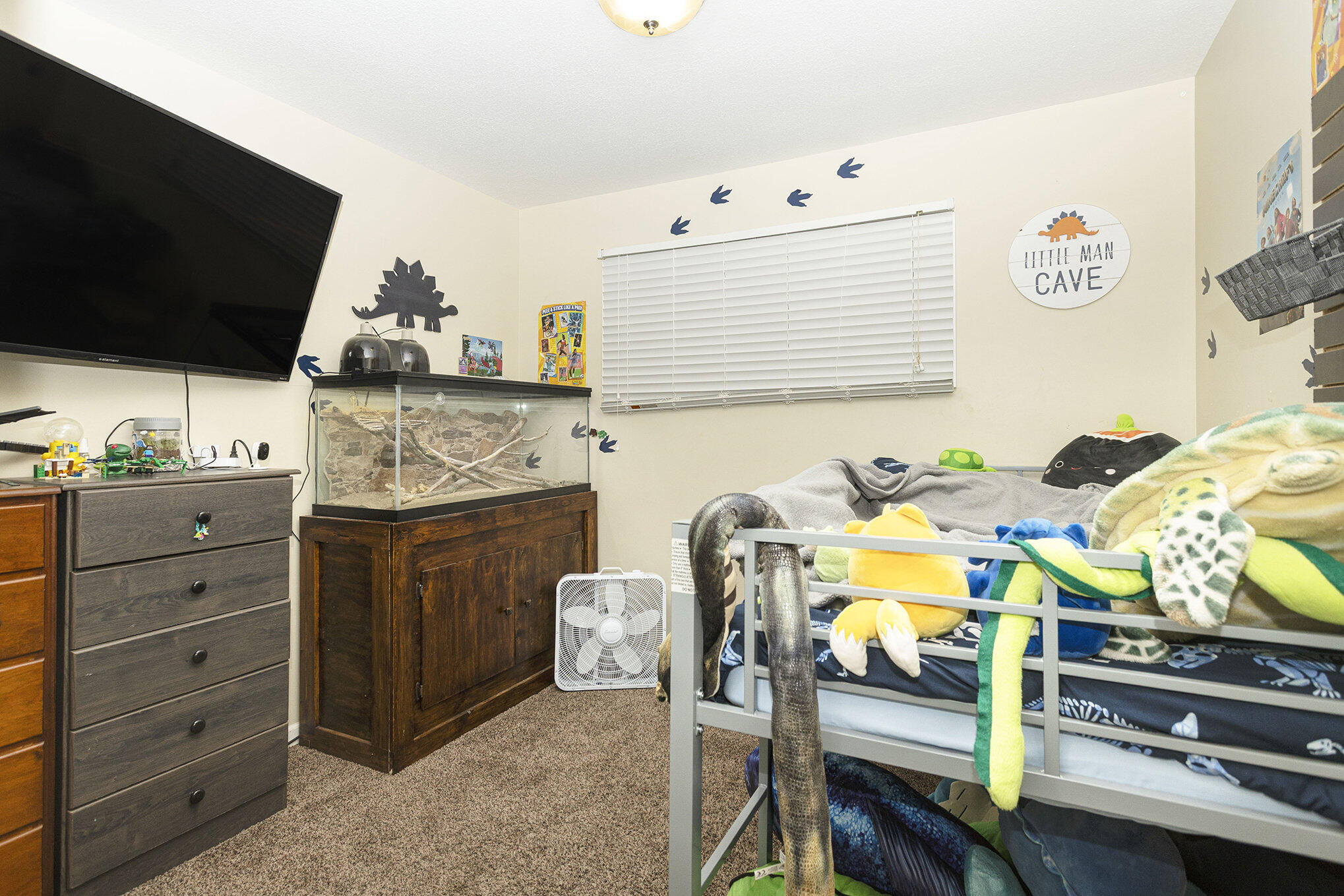 Constantine, Michigan 49042, United States, 3 Bedrooms Bedrooms, ,1 BathroomBathrooms,Residential,Pending,205587