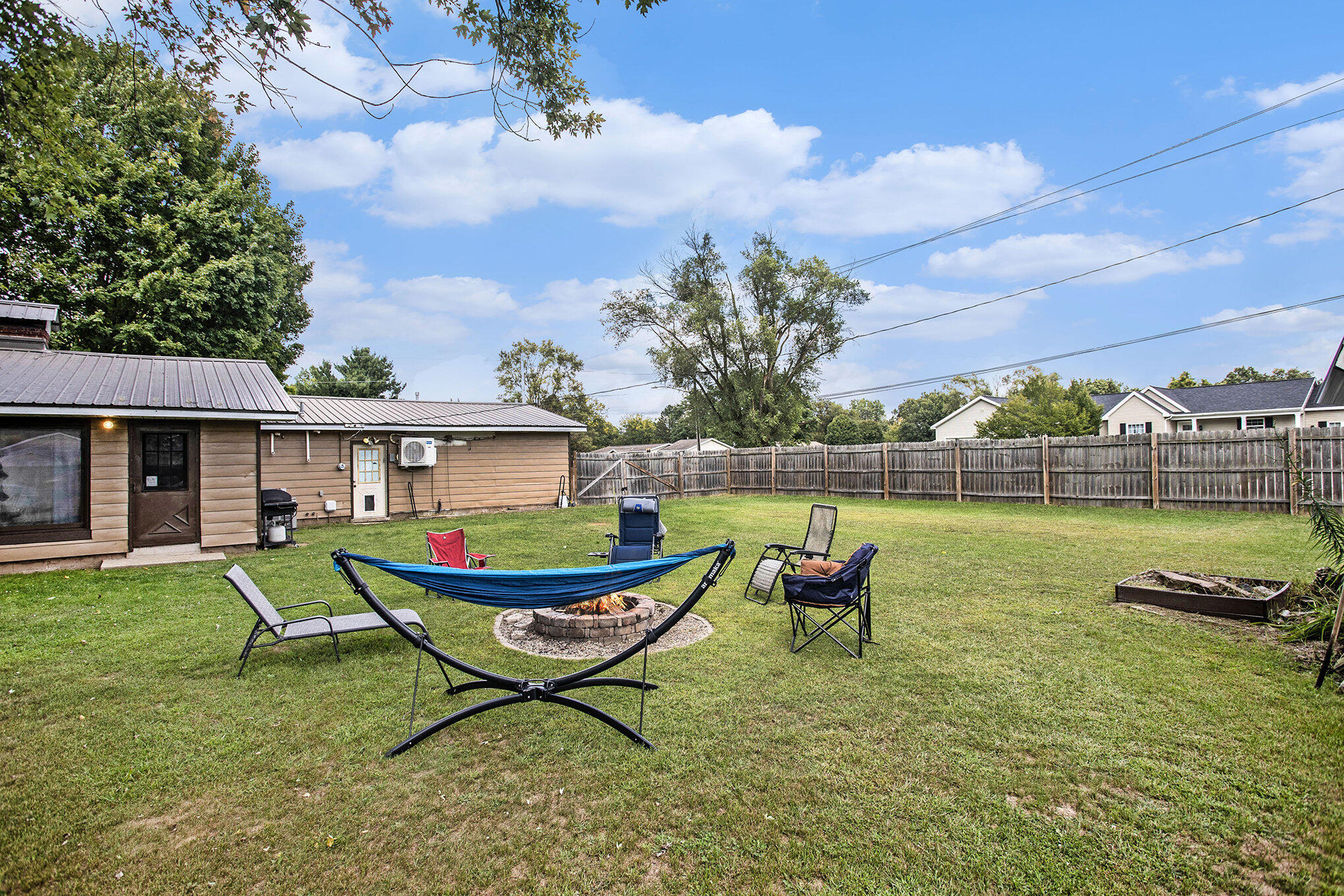 Constantine, Michigan 49042, United States, 3 Bedrooms Bedrooms, ,1 BathroomBathrooms,Residential,Pending,205587