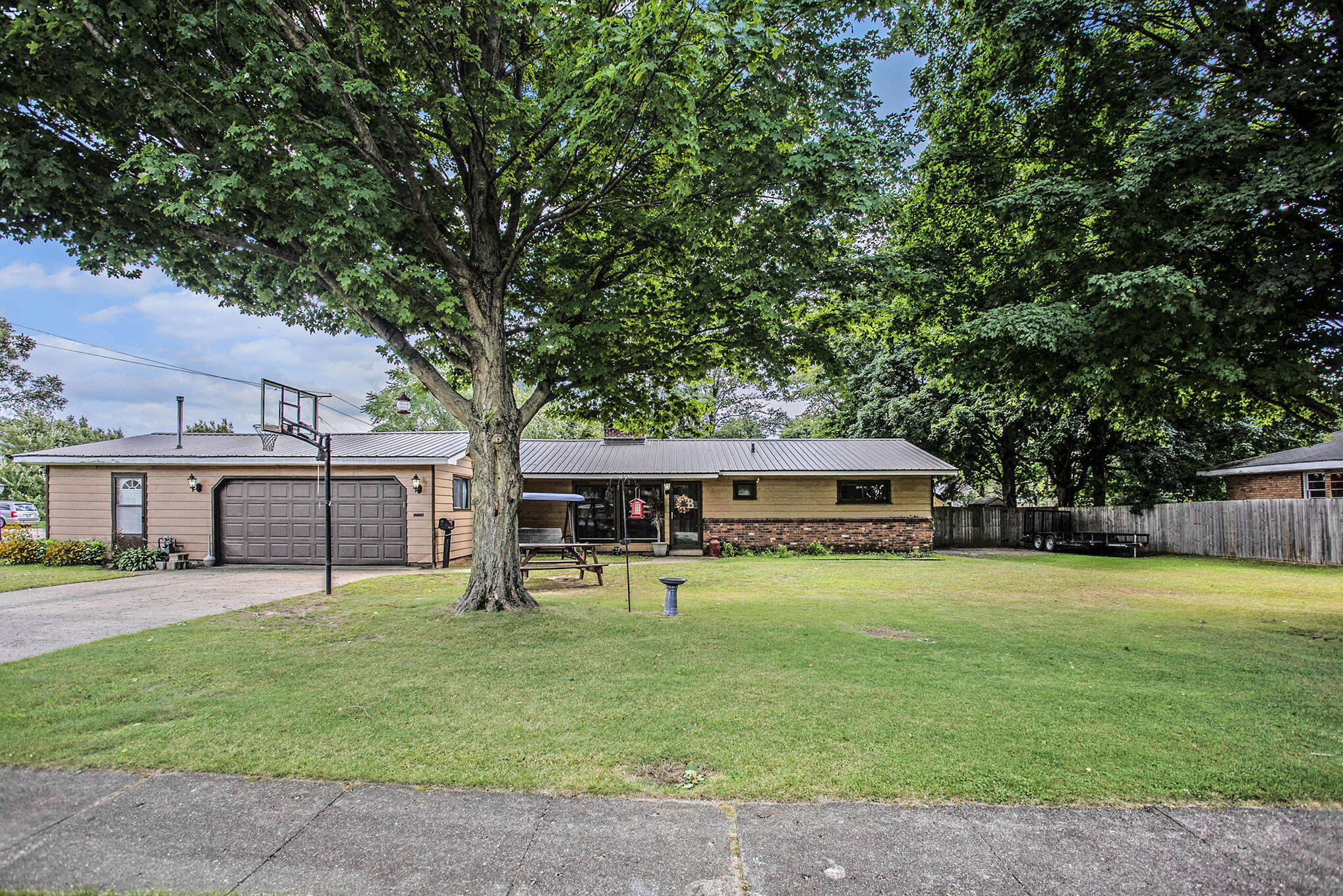 Constantine, Michigan 49042, United States, 3 Bedrooms Bedrooms, ,1 BathroomBathrooms,Residential,Pending,205587