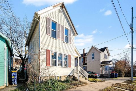 Photo of 550 Milwaukee Avenue NW, Grand Rapids, MI 49504 (MLS # 26001655)