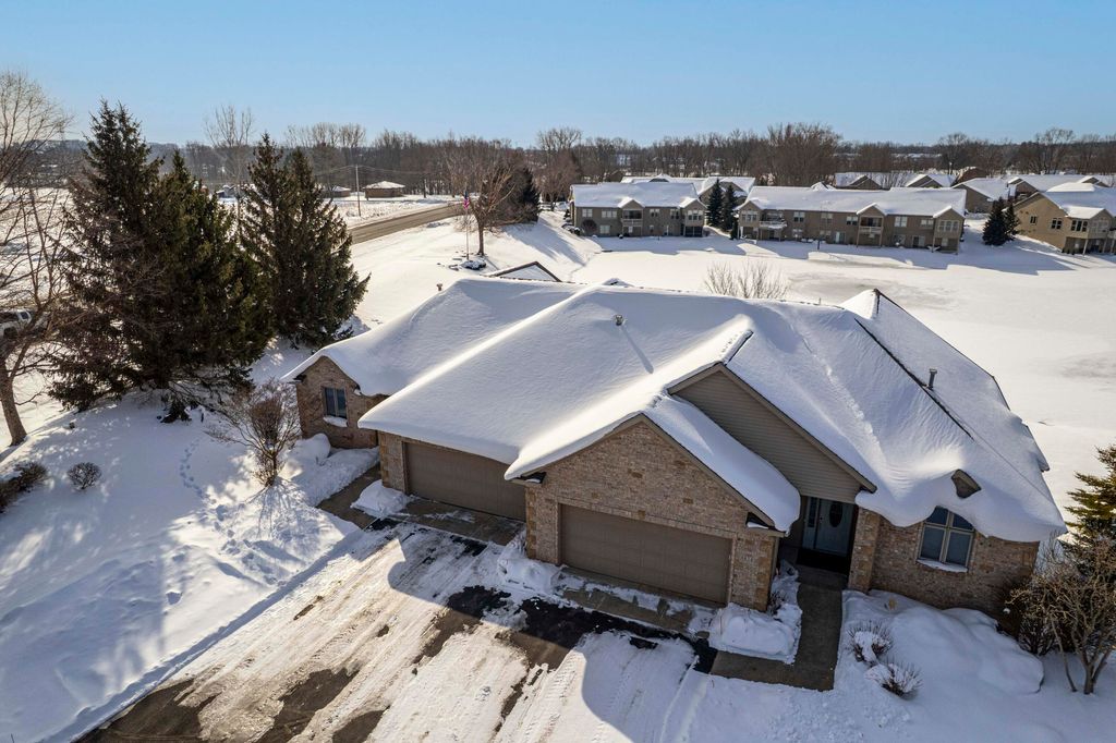 Photo of 4820 Faringdom Grove Drive, Hudsonville, MI 49426 (MLS # 26005024)