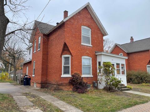 Single Family Residence in Holland MI 324 Central Avenue.jpg