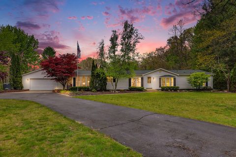 Photo of 7920 10 Mile Road NE, Rockford, MI 49341 (MLS # 26021869)