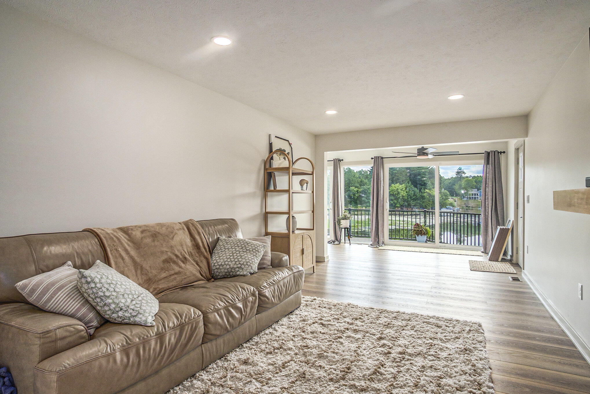 10946 Riverview Drive