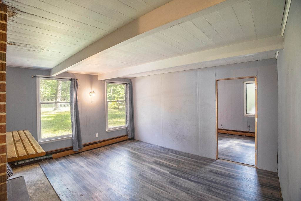 Photo of 823 W River Road, Muskegon, MI 49445 (MLS # 25044937)