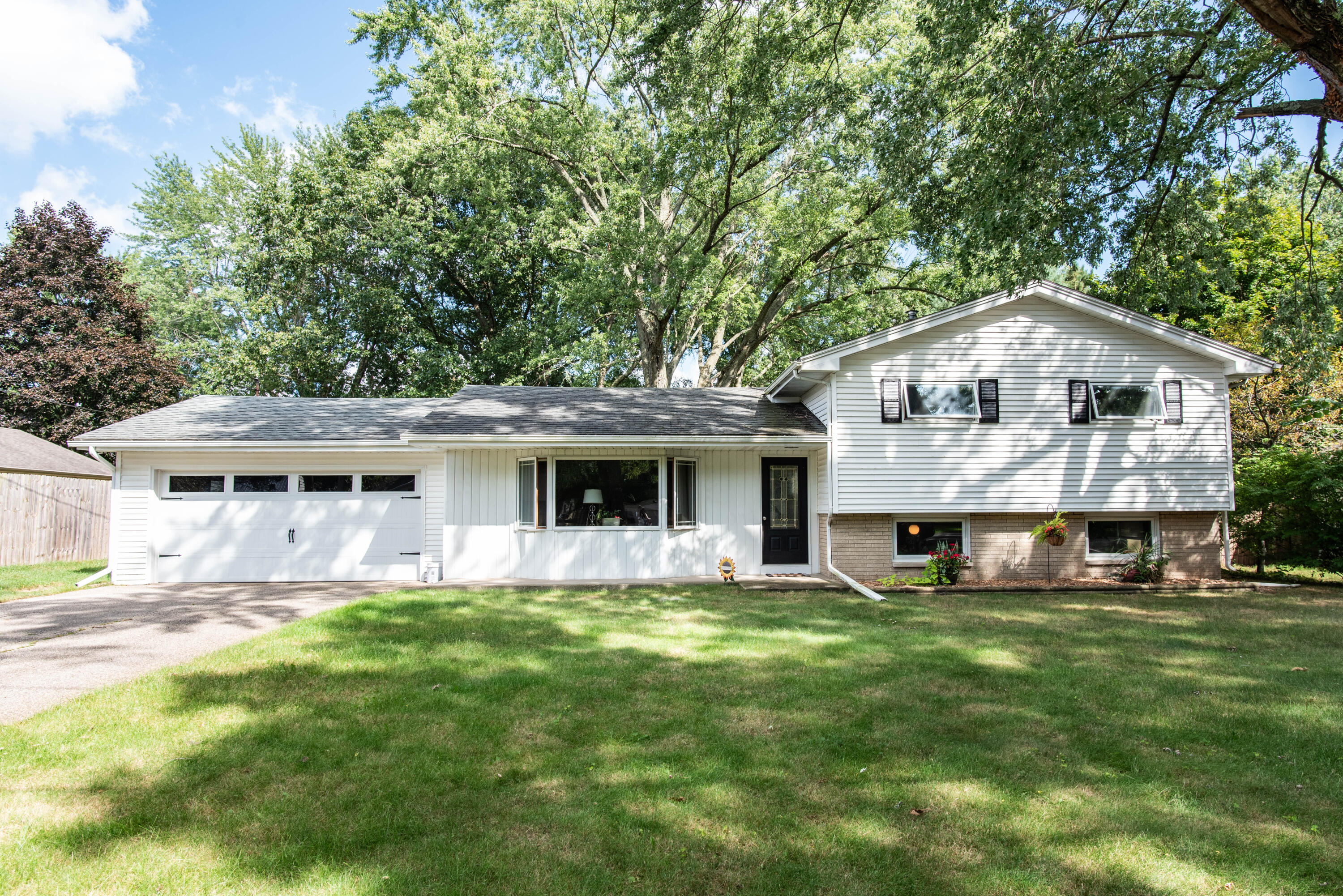 View Portage, MI 49002 house