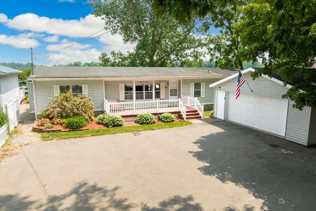 Photo of 6837 Paradise Park Drive, Saranac, MI 48881 (MLS # 23019219)