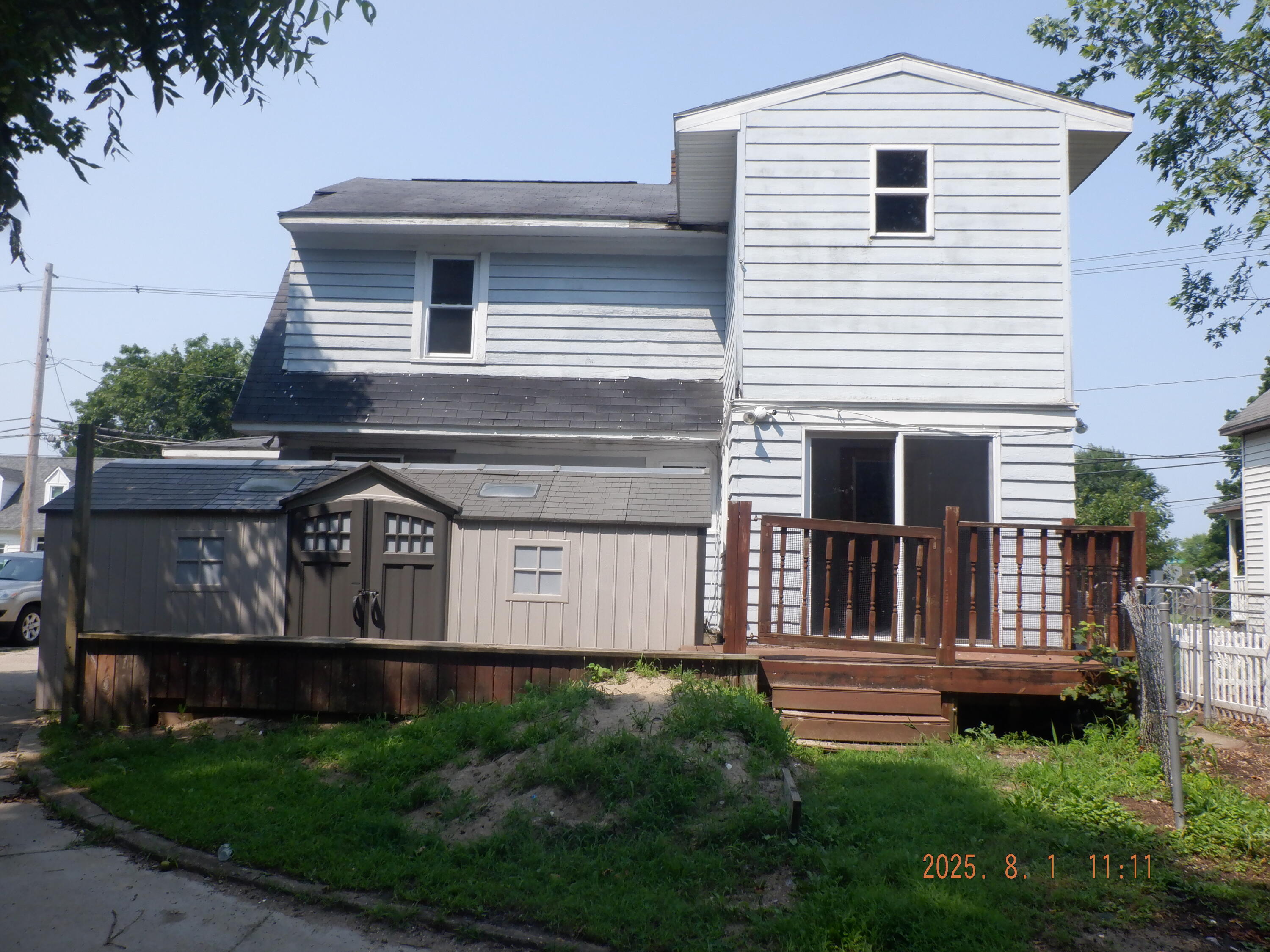 107 N Lakeview Avenue