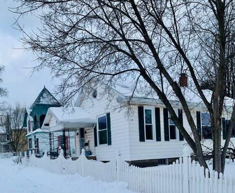 Photo of 328 4th Street, Manistee, MI 49660 (MLS # 26002840)