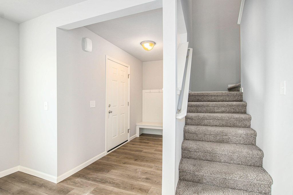 Photo of 13702 Oasis Avenue, Holland, MI 49424 (MLS # 25048320)