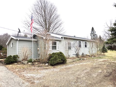 Photo of 9130 17 Mile Road, Marshall, MI 49068 (MLS # 26008030)