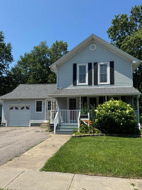 Photo for 411 N Elm Street N