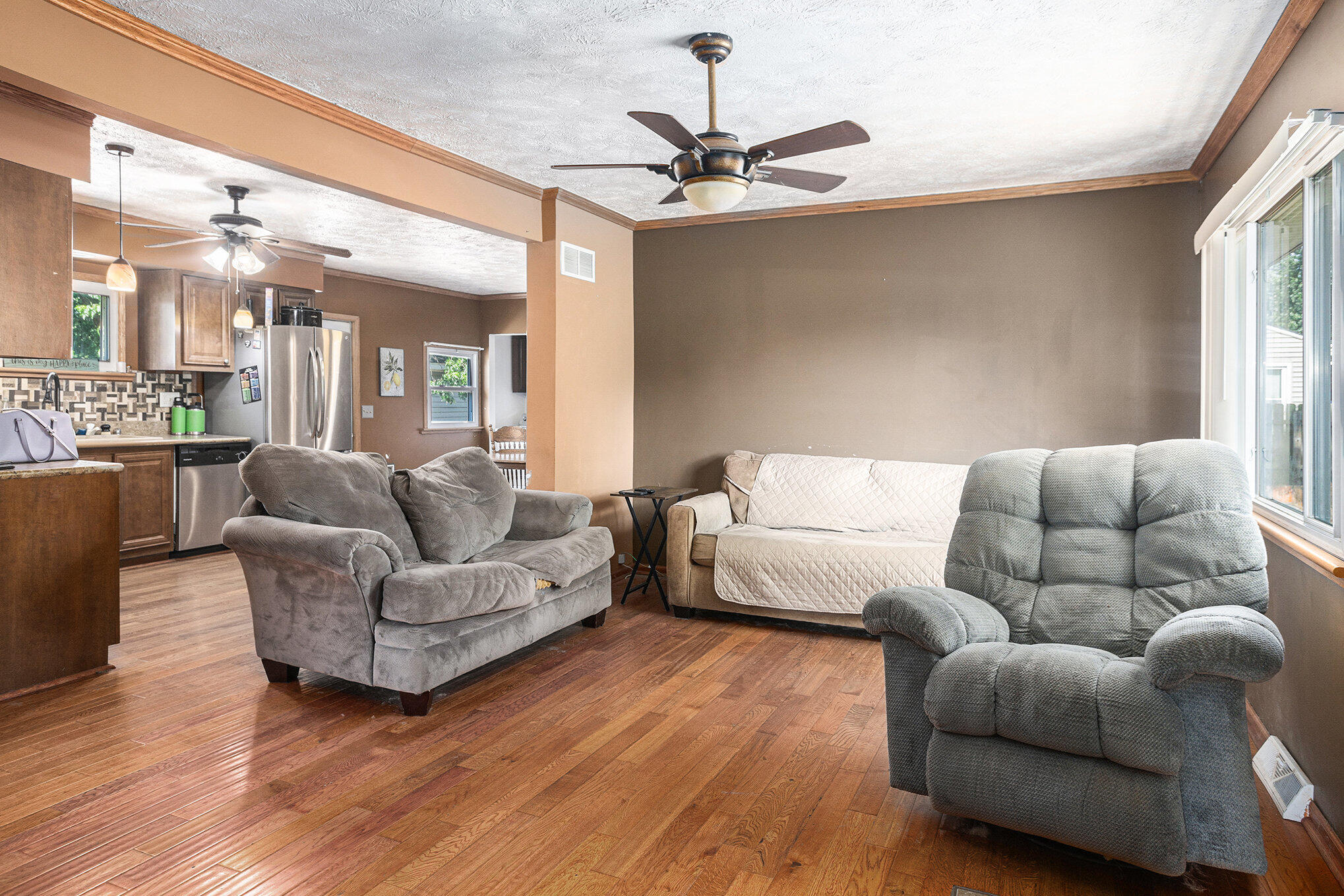 103 Broadway Avenue