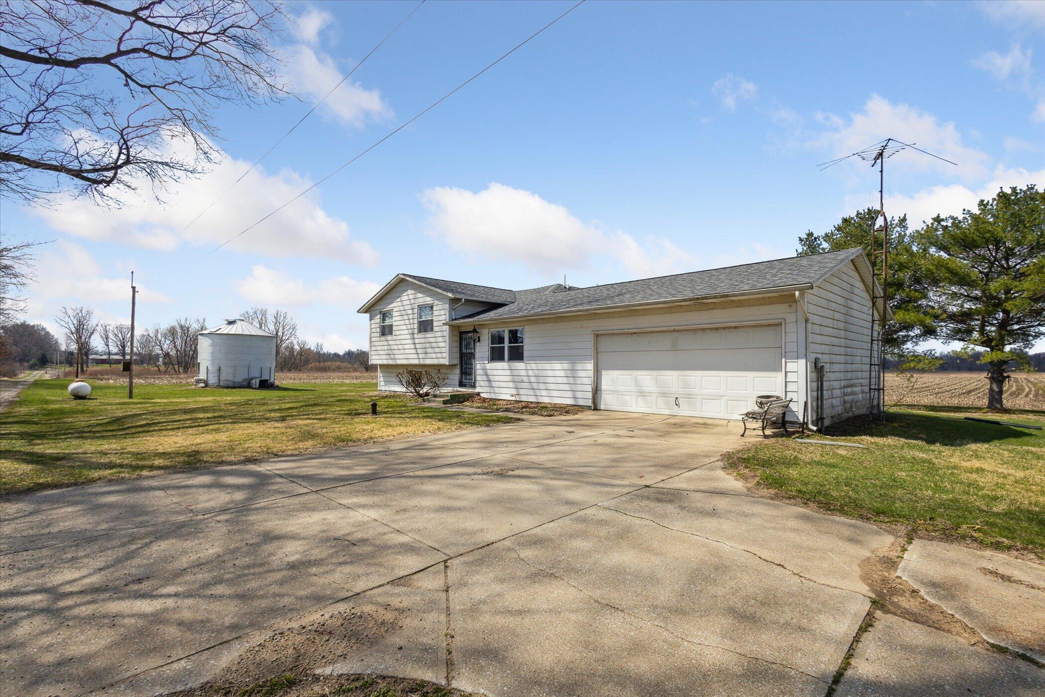 4935 Curran Road