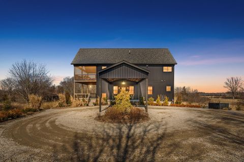 Photo of 6364 126th Avenue, Fennville, MI 49408 (MLS # 26007908)