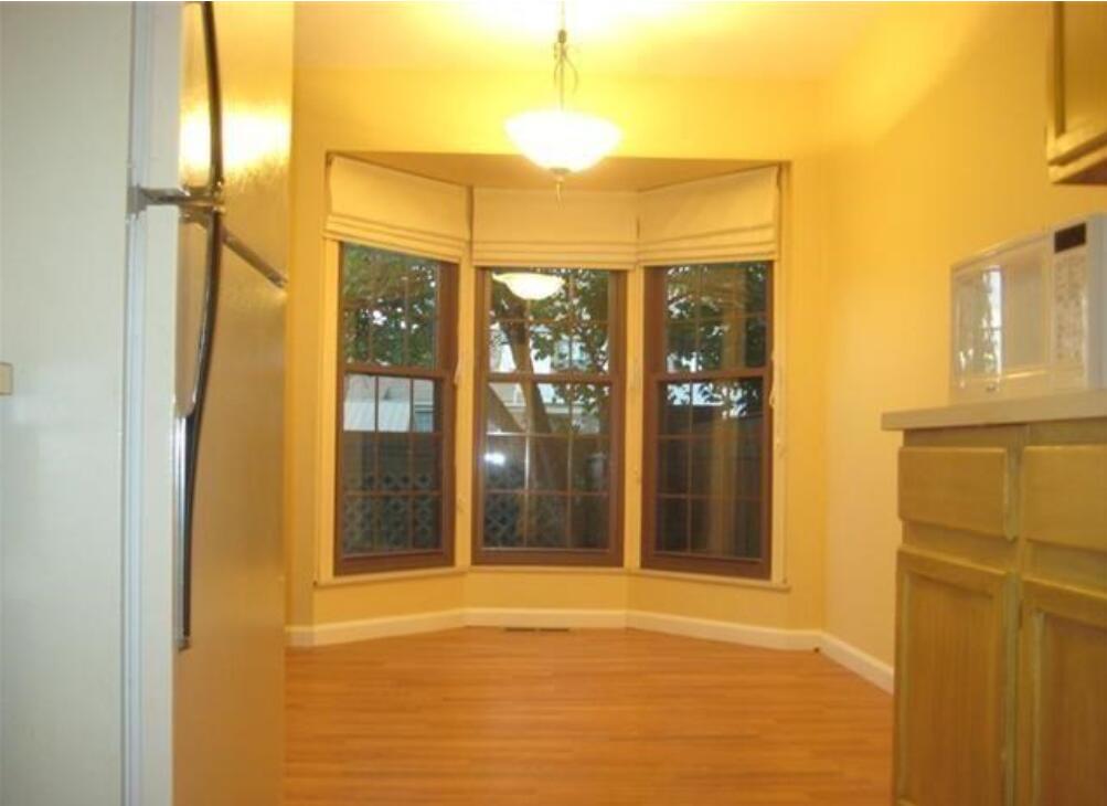 22100 Edgewater