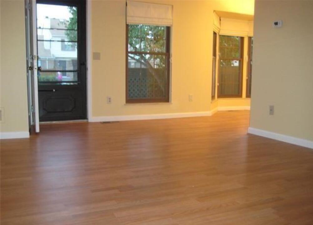22100 Edgewater