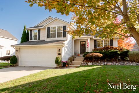 Photo of 15092 Briarwood Street, Grand Haven, MI 49417 (MLS # 25055439)