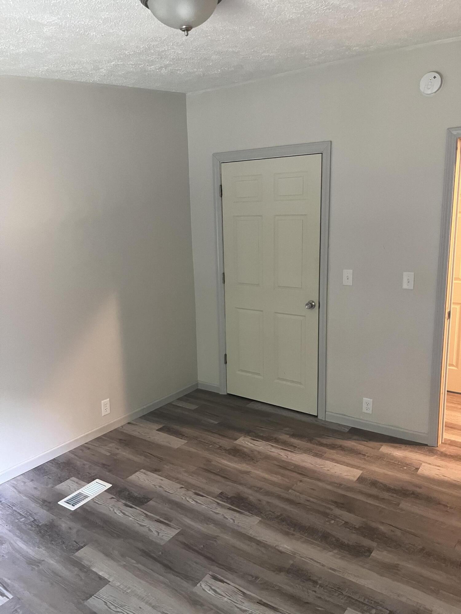 Allegan, Michigan 49010, United States, 4 Bedrooms Bedrooms, ,2 BathroomsBathrooms,Residential,Active,195254