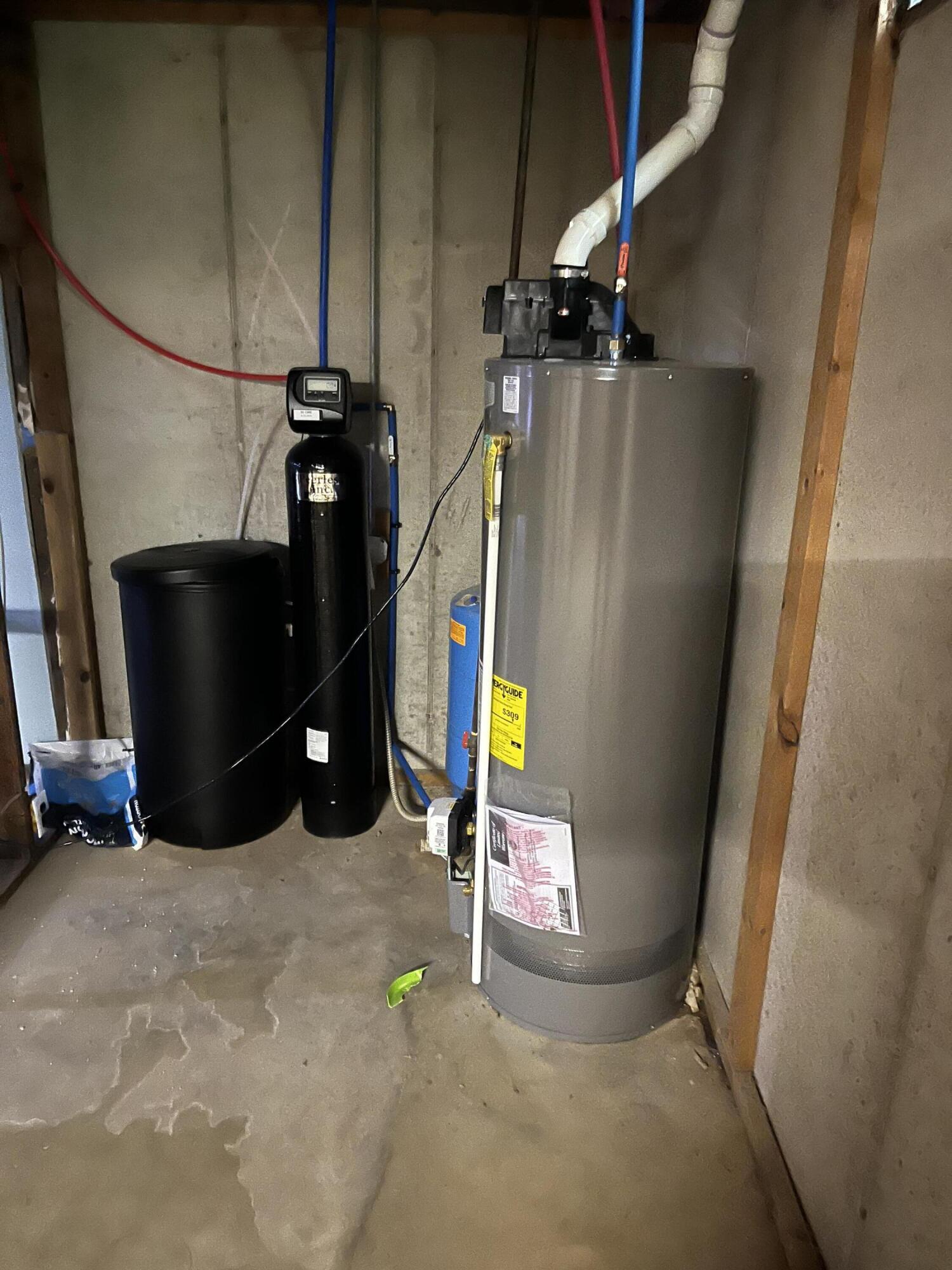 Allegan, Michigan 49010, United States, 4 Bedrooms Bedrooms, ,2 BathroomsBathrooms,Residential,Active,195254