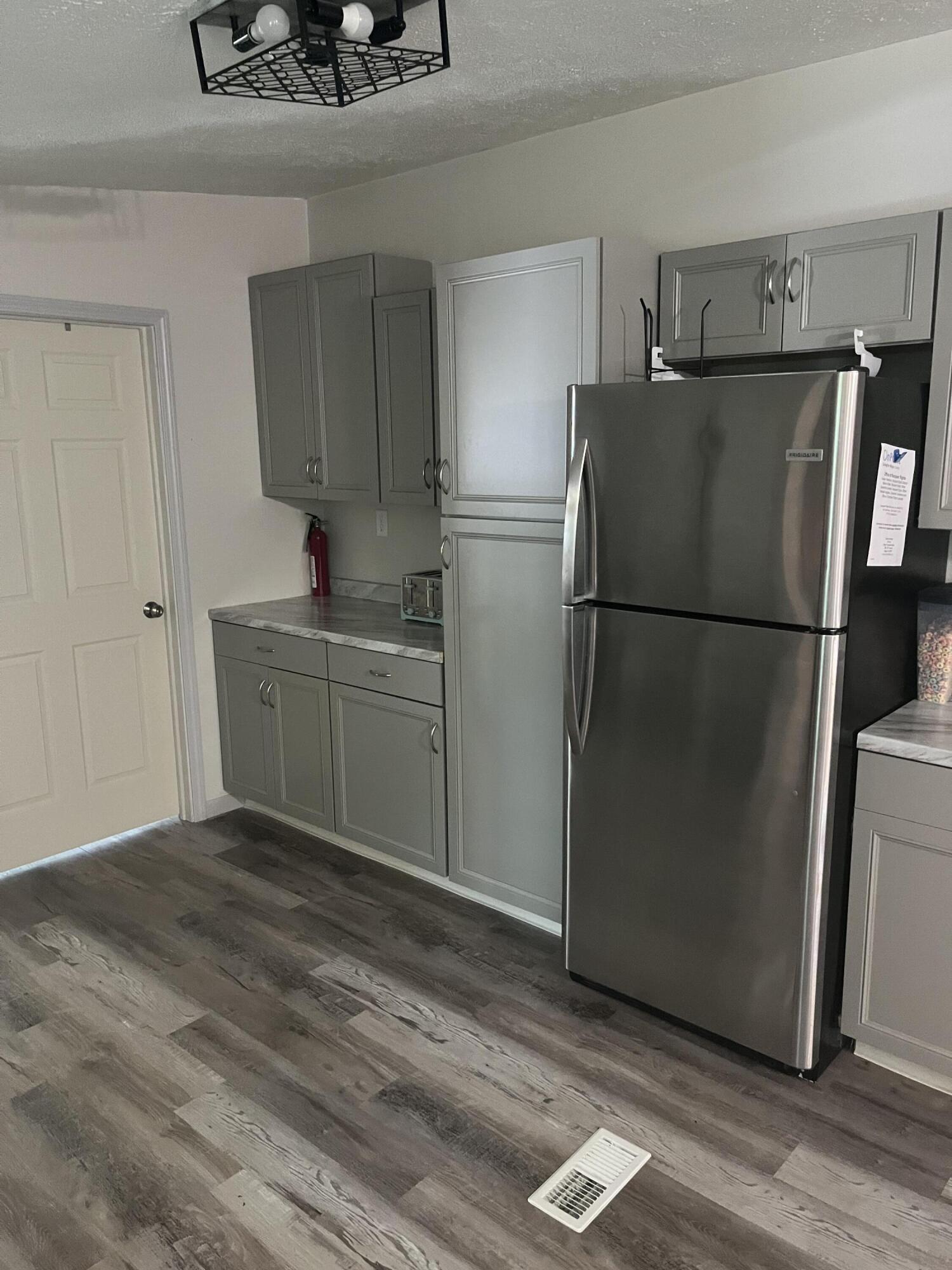 Allegan, Michigan 49010, United States, 4 Bedrooms Bedrooms, ,2 BathroomsBathrooms,Residential,Active,195254