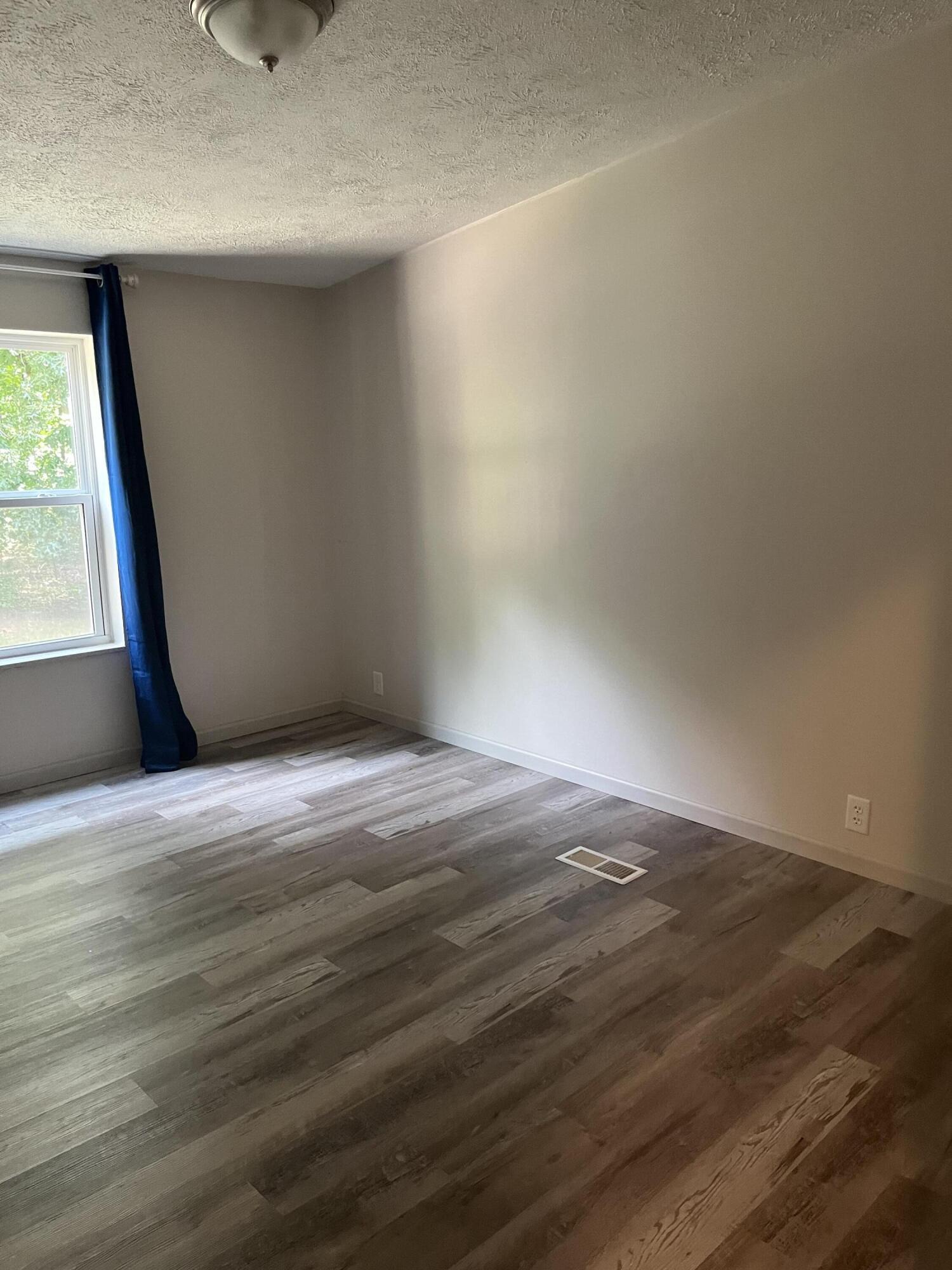 Allegan, Michigan 49010, United States, 4 Bedrooms Bedrooms, ,2 BathroomsBathrooms,Residential,Active,195254