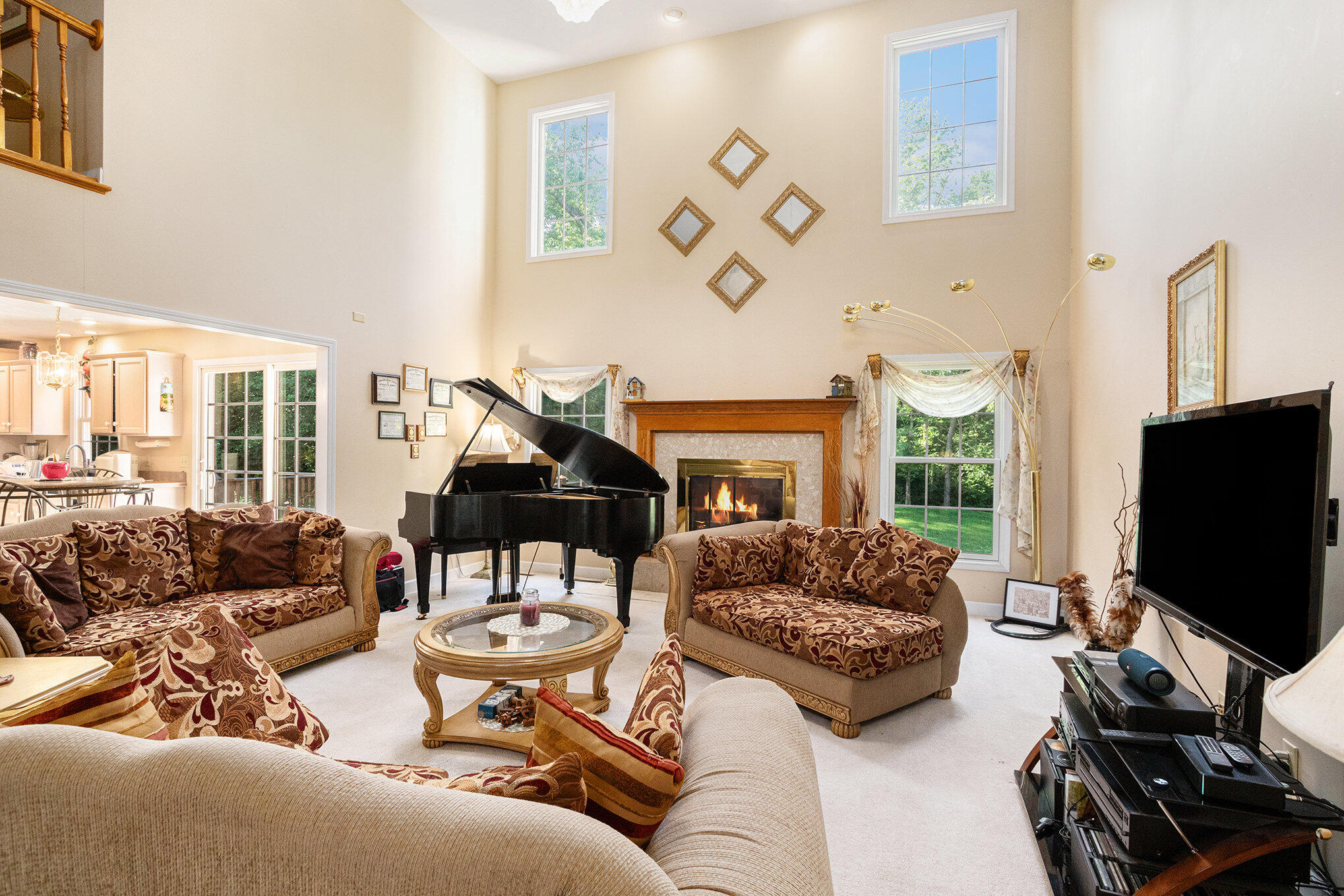 6372 Oak Court
