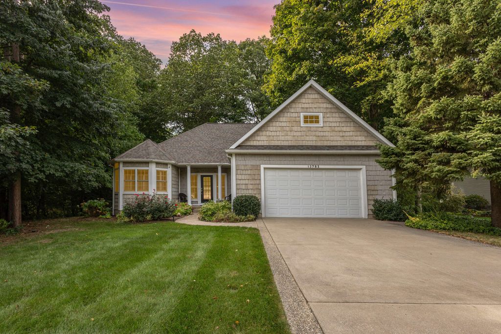 Photo of 13785 Lake Sedge Drive, Grand Haven, MI 49417 (MLS # 25050814)