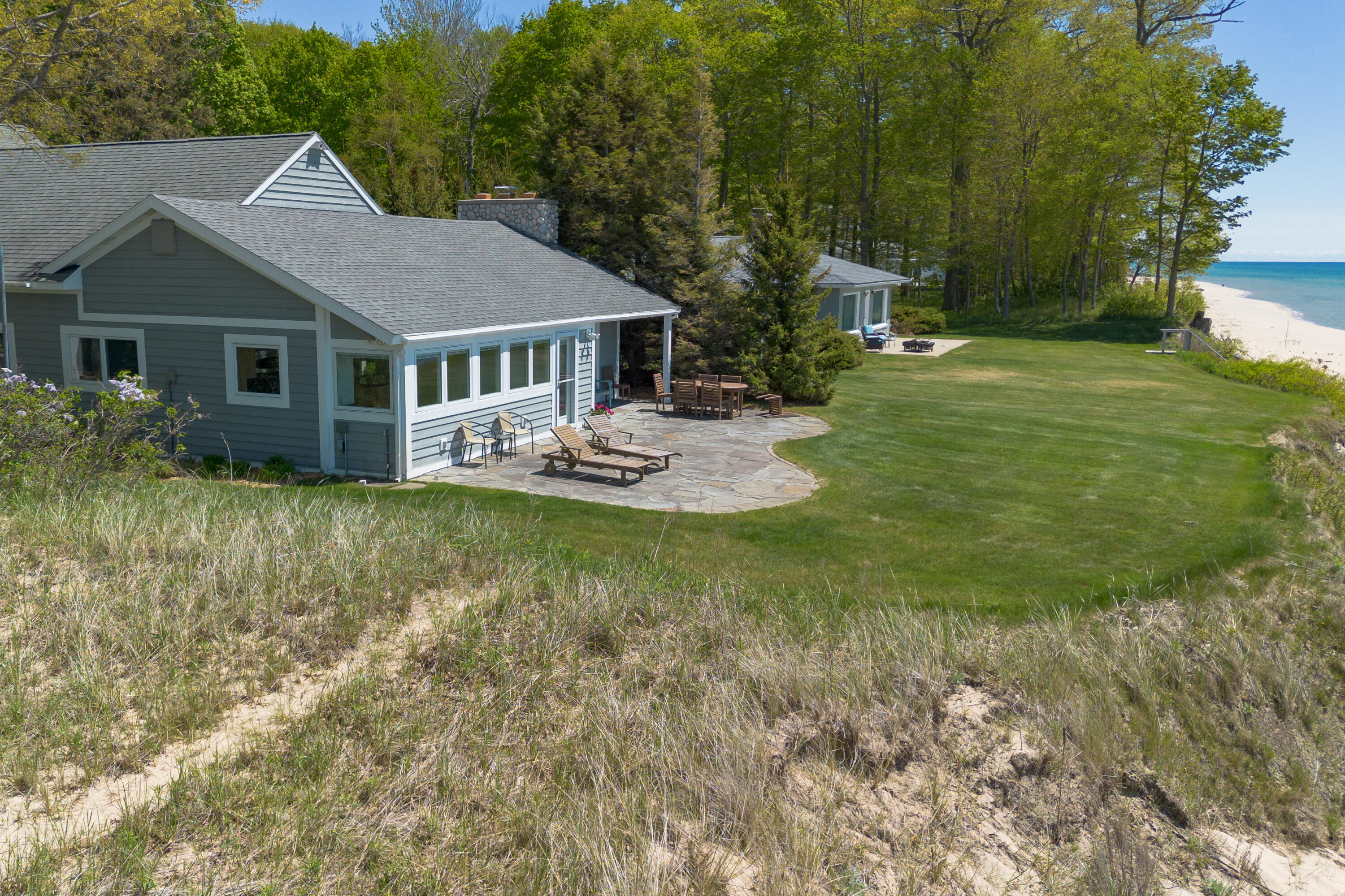 3801 N Scenic Drive