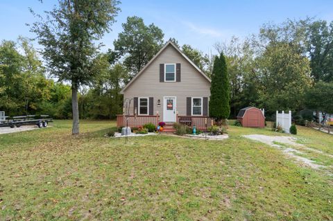 Photo of 12241 Grandview Drive, Jerome, MI 49249 (MLS # 25049021)