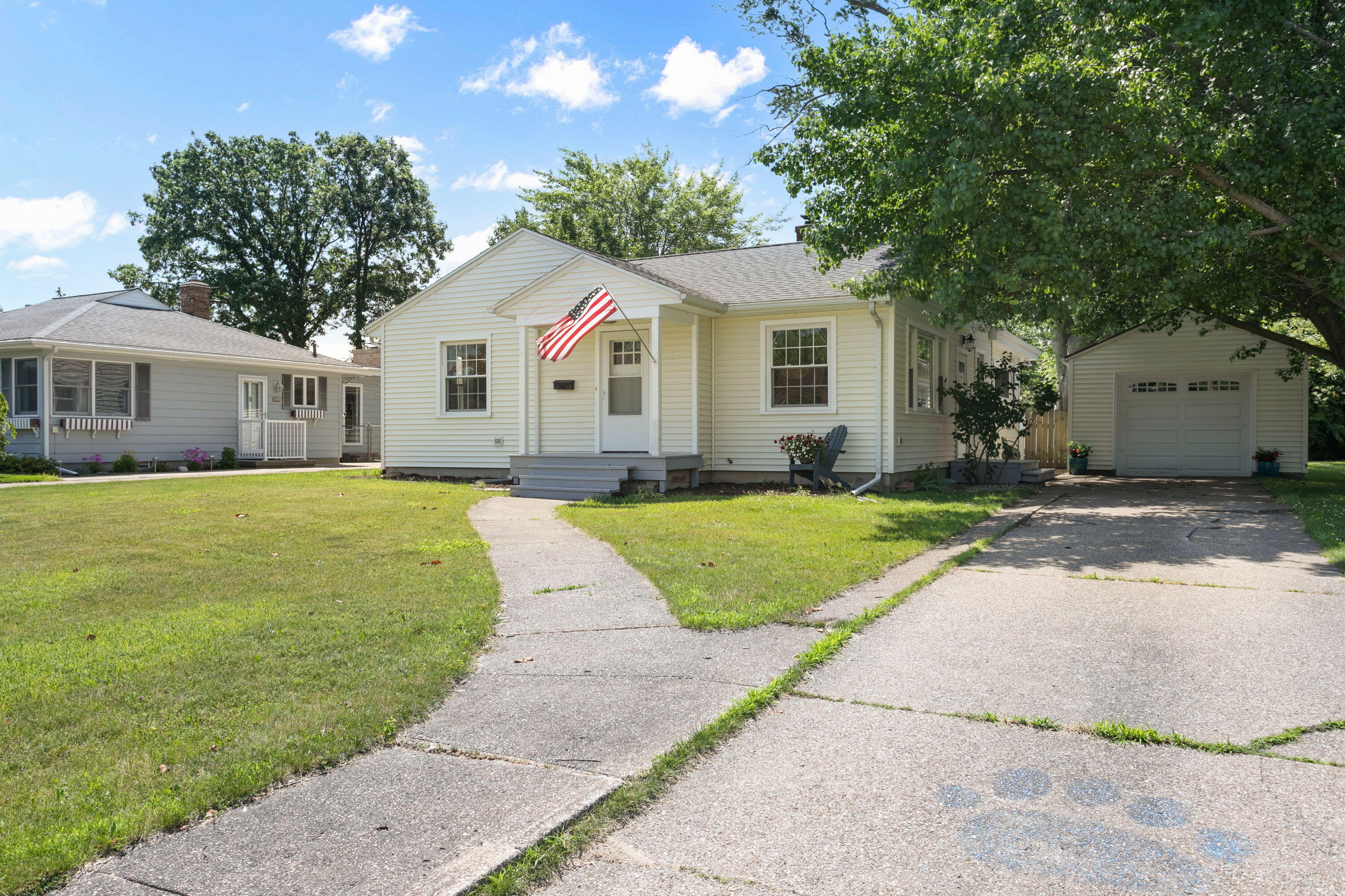 1200 Orchard Avenue