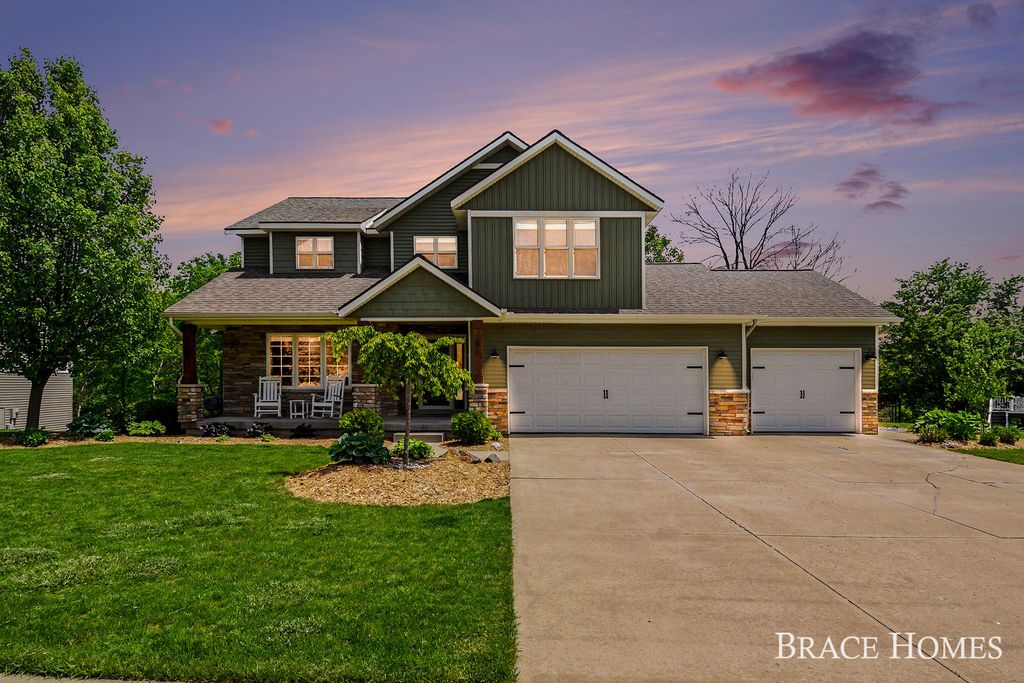 Photo of 156 Hightower Drive NE, Rockford, MI 49341 (MLS # 26025048)
