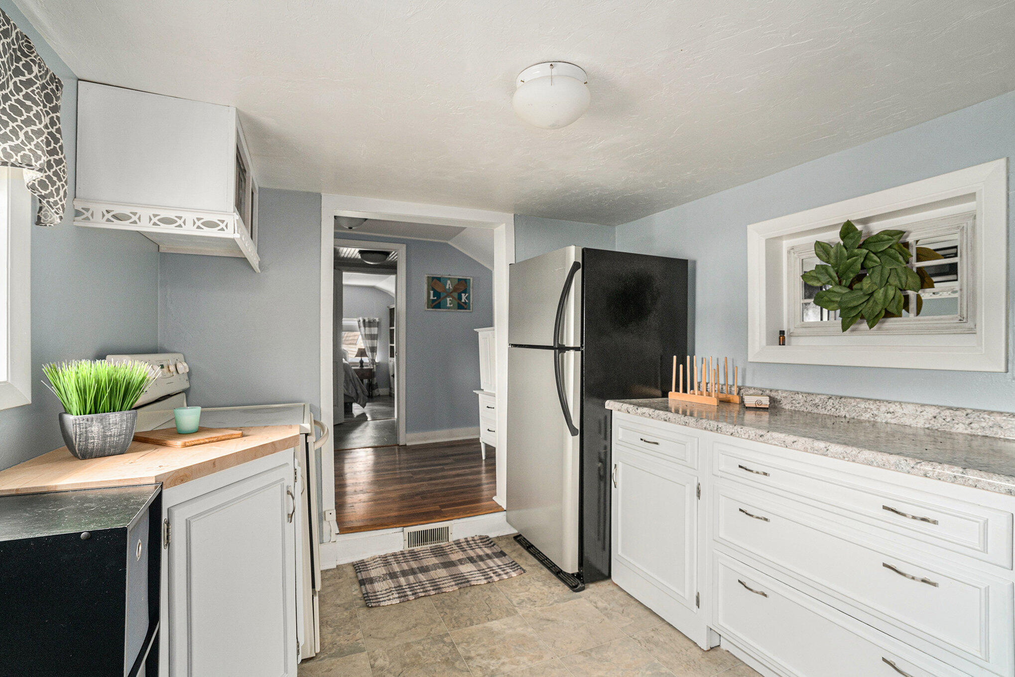 Sturgis, Michigan 49091, United States, 2 Bedrooms Bedrooms, ,1 BathroomBathrooms,Residential,Pending,101933