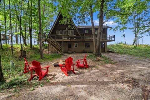 Photo of 4712 W Fox Farm Road, Manistee, MI 49660 (MLS # 26047145)