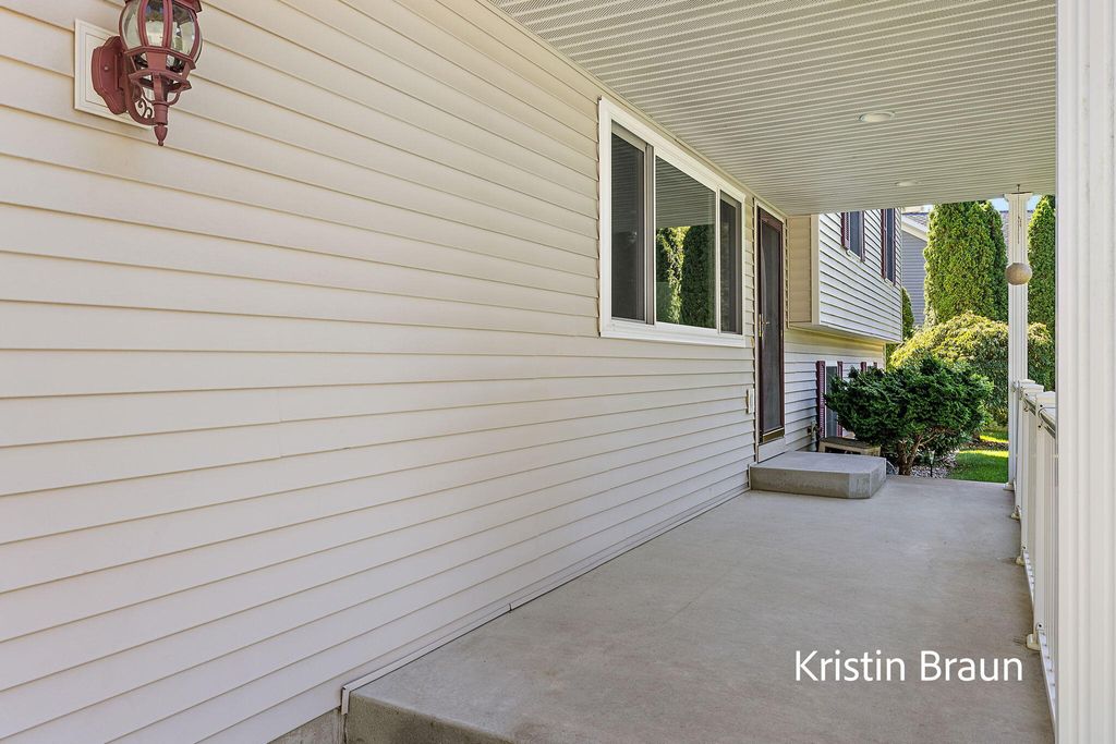 Photo of 3658 Stephanie Lane, Muskegon, MI 49444 (MLS # 25050275)