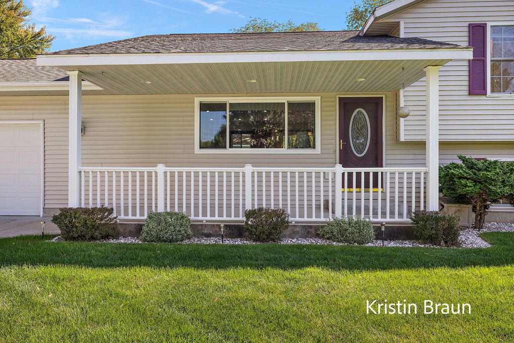 Photo of 3658 Stephanie Lane, Muskegon, MI 49444 (MLS # 25050275)