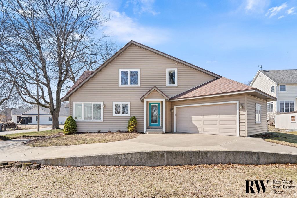 Photo of 2087 Richardson Avenue, Holland, MI 49424 (MLS # 26010903)