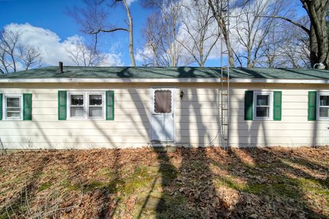MLS: 25007417