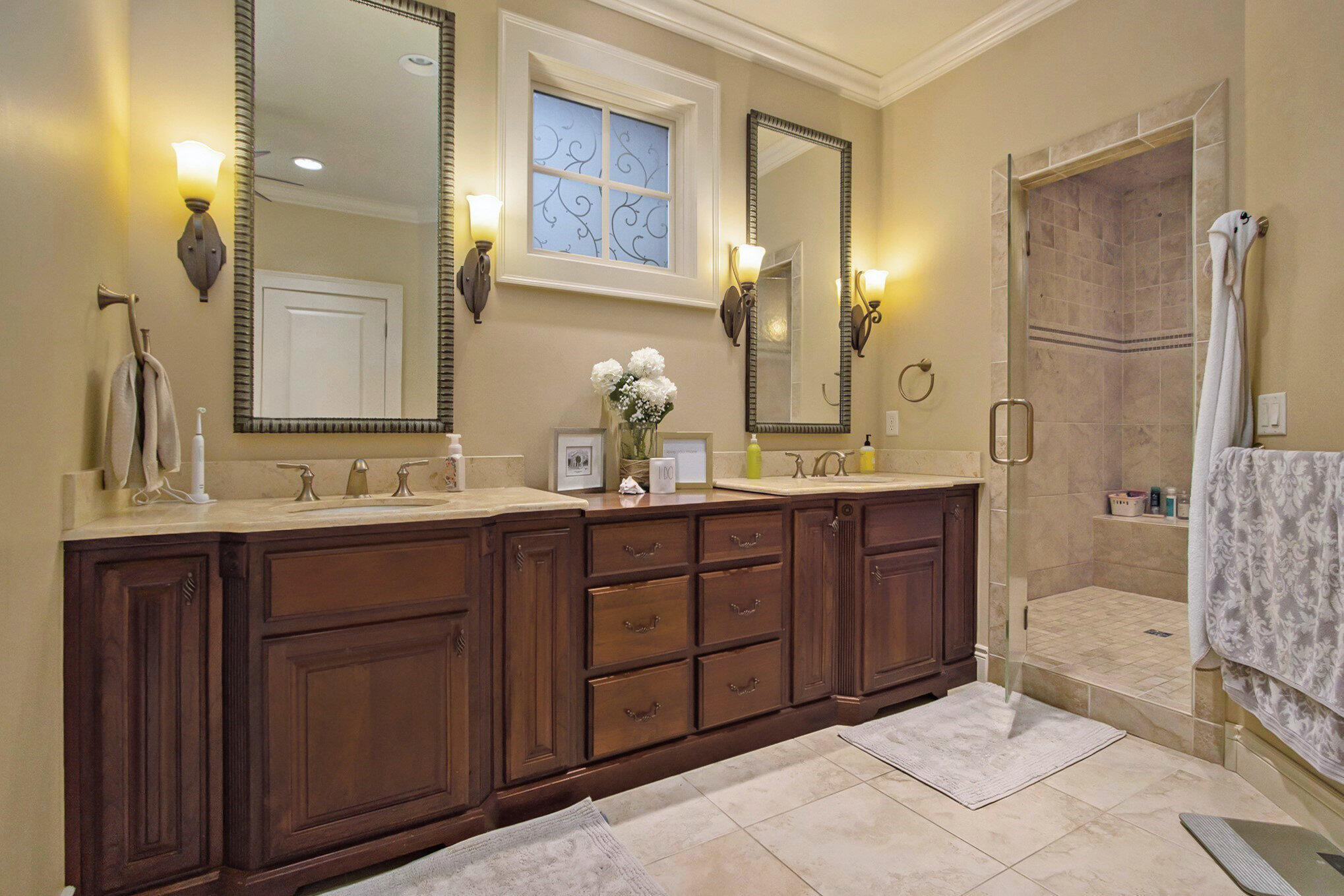 Richland, Michigan 49083, United States, 4 Bedrooms Bedrooms, ,5 BathroomsBathrooms,Residential,Pending,31907