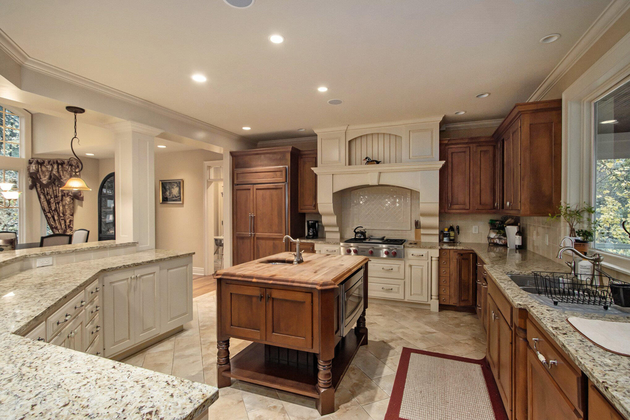 Richland, Michigan 49083, United States, 4 Bedrooms Bedrooms, ,5 BathroomsBathrooms,Residential,Pending,31907