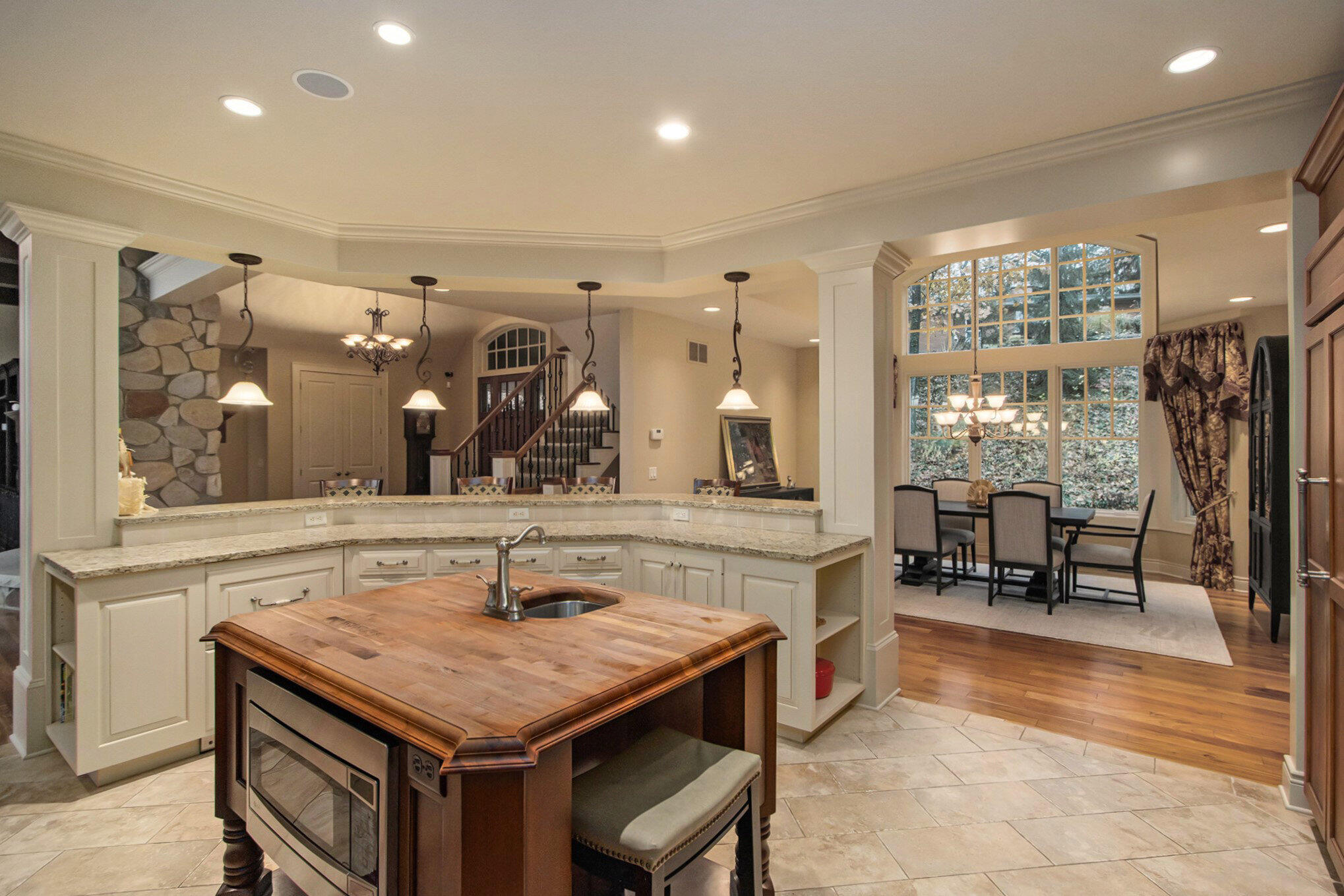 Richland, Michigan 49083, United States, 4 Bedrooms Bedrooms, ,5 BathroomsBathrooms,Residential,Pending,31907