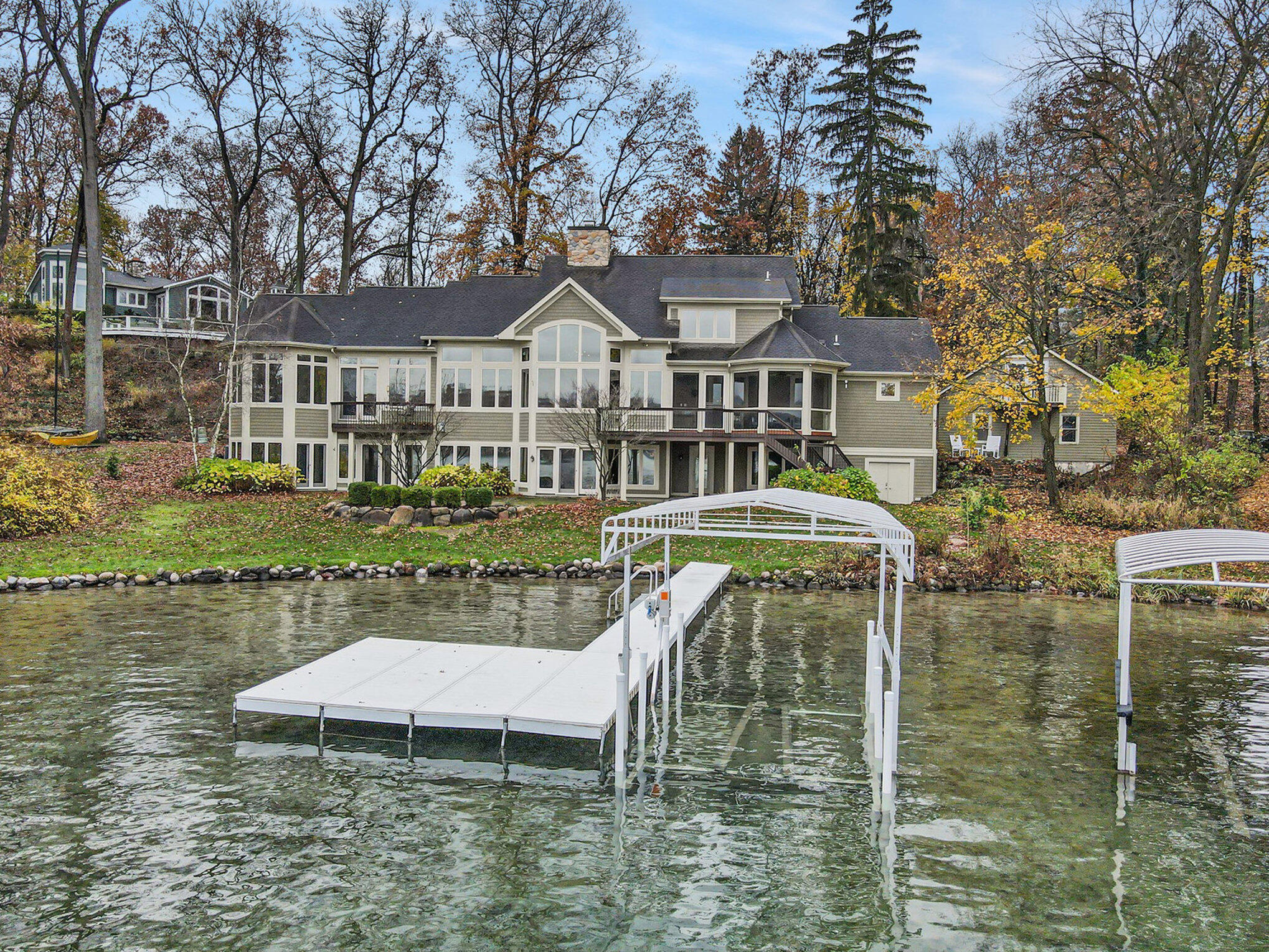 Richland, Michigan 49083, United States, 4 Bedrooms Bedrooms, ,5 BathroomsBathrooms,Residential,Pending,31907