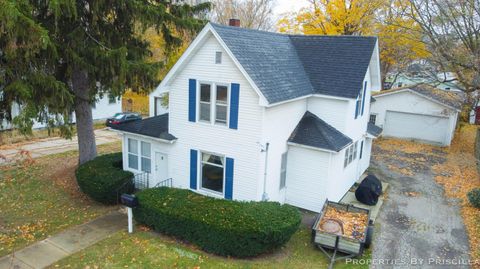 Photo of 94 W Division Street, Sparta, MI 49345 (MLS # 25058000)
