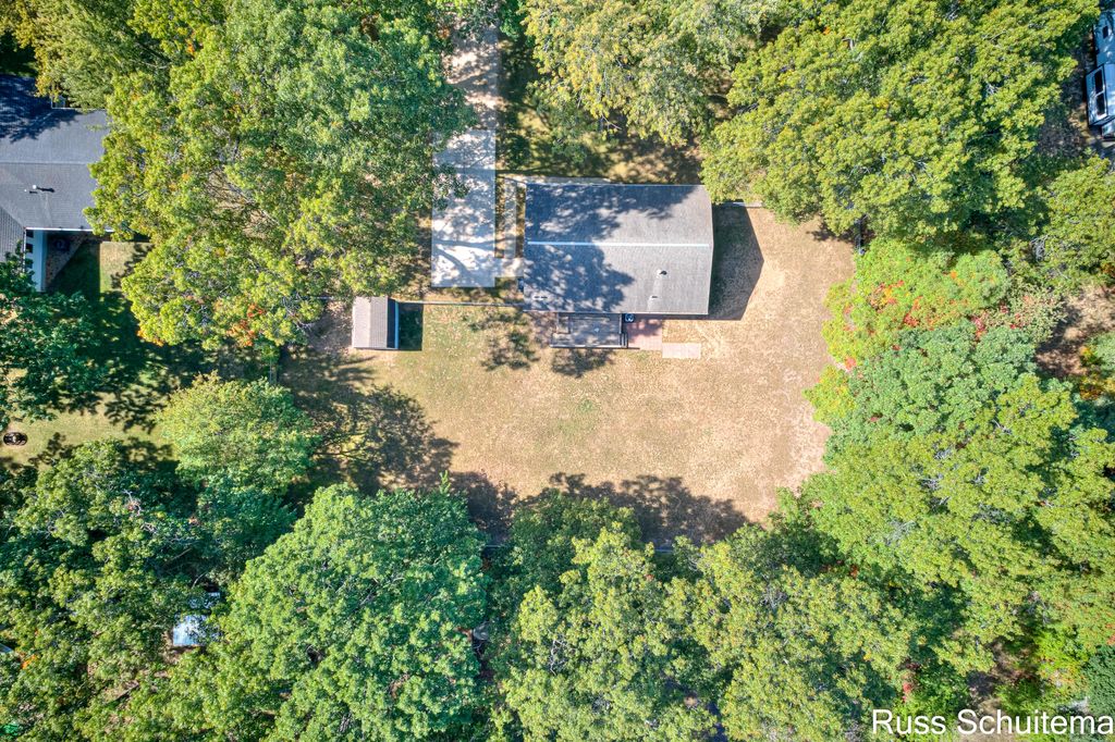 Photo of 60 N Wilson Street, Muskegon, MI 49442 (MLS # 25052278)