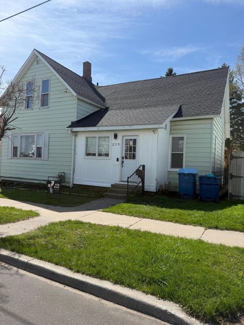 Photo of 235 5th Street, Manistee, MI 49660 (MLS # 26018496)