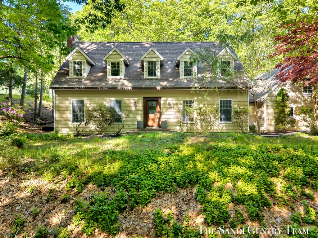Photo of 309 Stickney Ridge Road, Grand Haven, MI 49417 (MLS # 26016055)