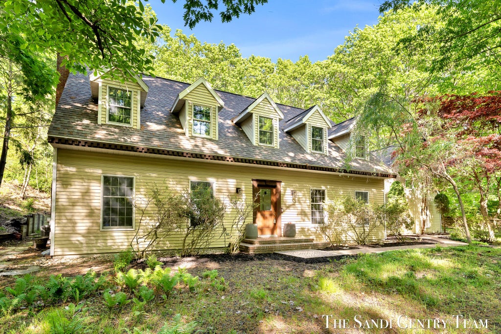 Photo of 309 Stickney Ridge Road, Grand Haven, MI 49417 (MLS # 26016055)