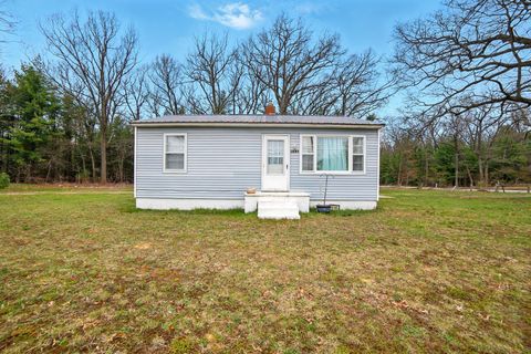 MLS: 25017561