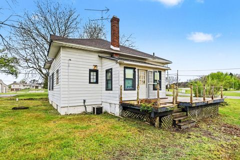 Photo of 64071 M 40, Lawton, MI 49065 (MLS # 26018965)